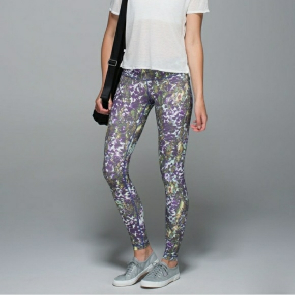Lululemon Wunderunder Leggings - Picture 2 of 8